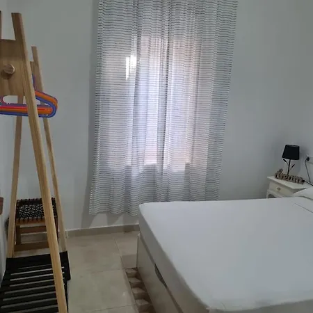 En El Fontanal, Casa- Patio De Vecinos Севилья